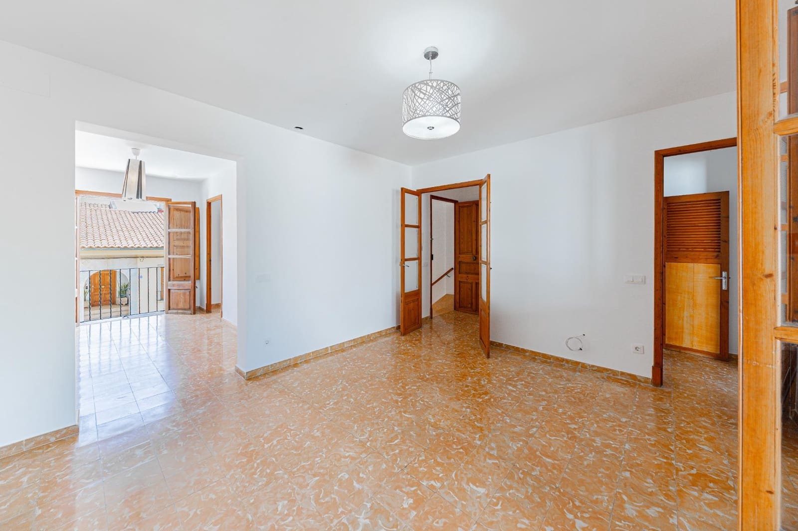 3 soverom Leilighet til leie i Algaida - € 1 200 (Ref: 9884865)