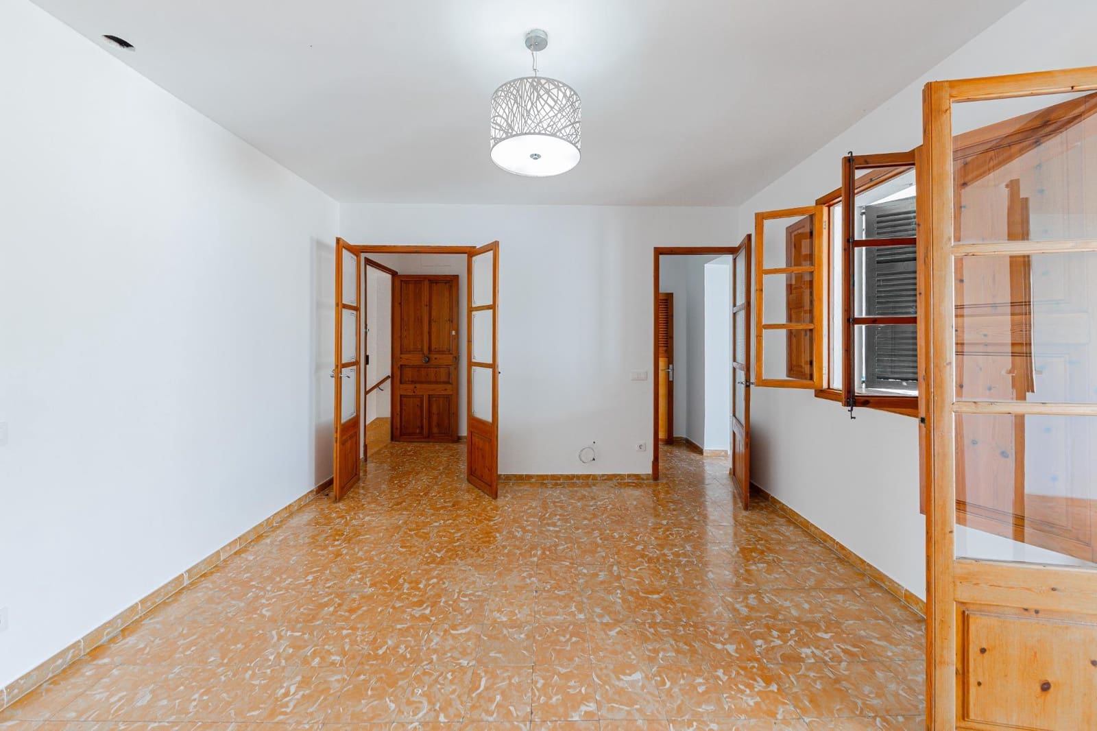 3 soverom Leilighet til leie i Algaida - € 1 200 (Ref: 9884865)