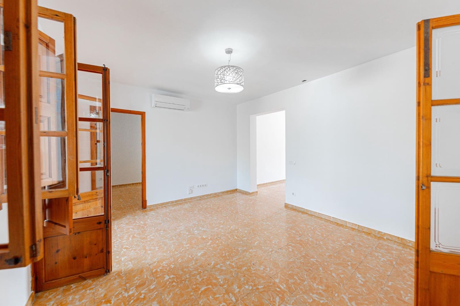 3 soverom Leilighet til leie i Algaida - € 1 200 (Ref: 9884865)