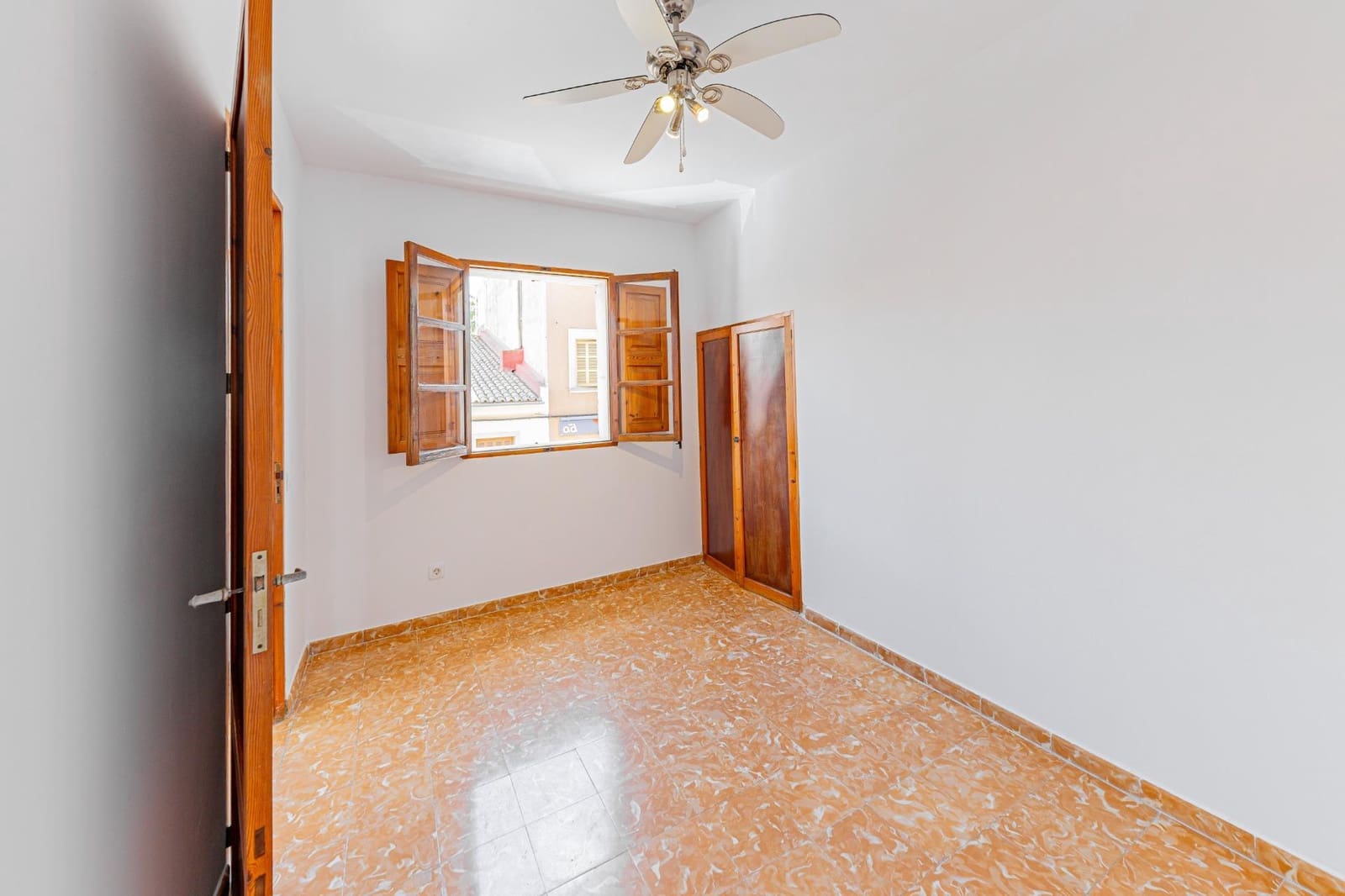 3 soverom Leilighet til leie i Algaida - € 1 200 (Ref: 9884865)