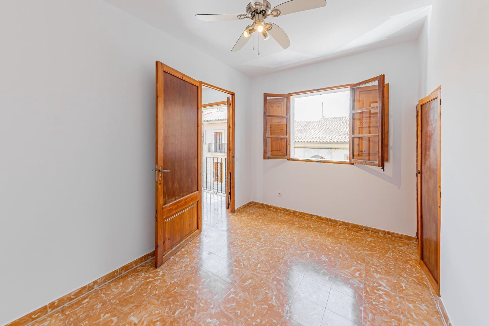 3 soverom Leilighet til leie i Algaida - € 1 200 (Ref: 9884865)