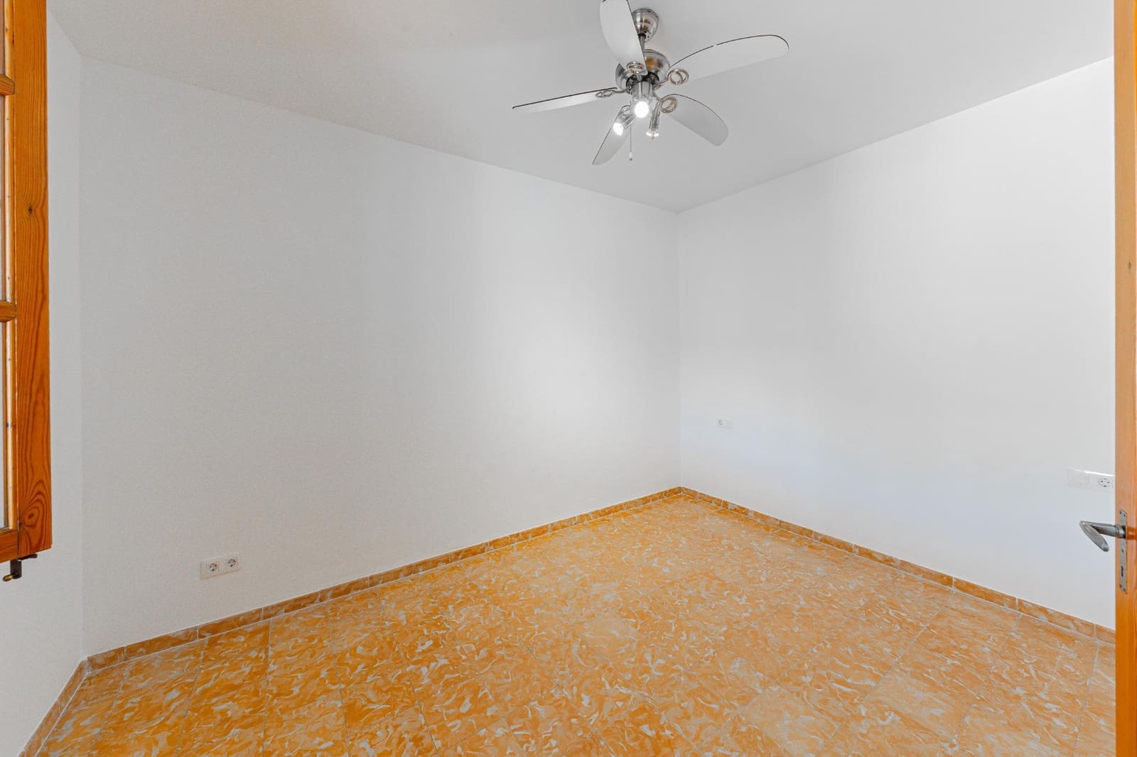 3 soverom Leilighet til leie i Algaida - € 1 200 (Ref: 9884865)