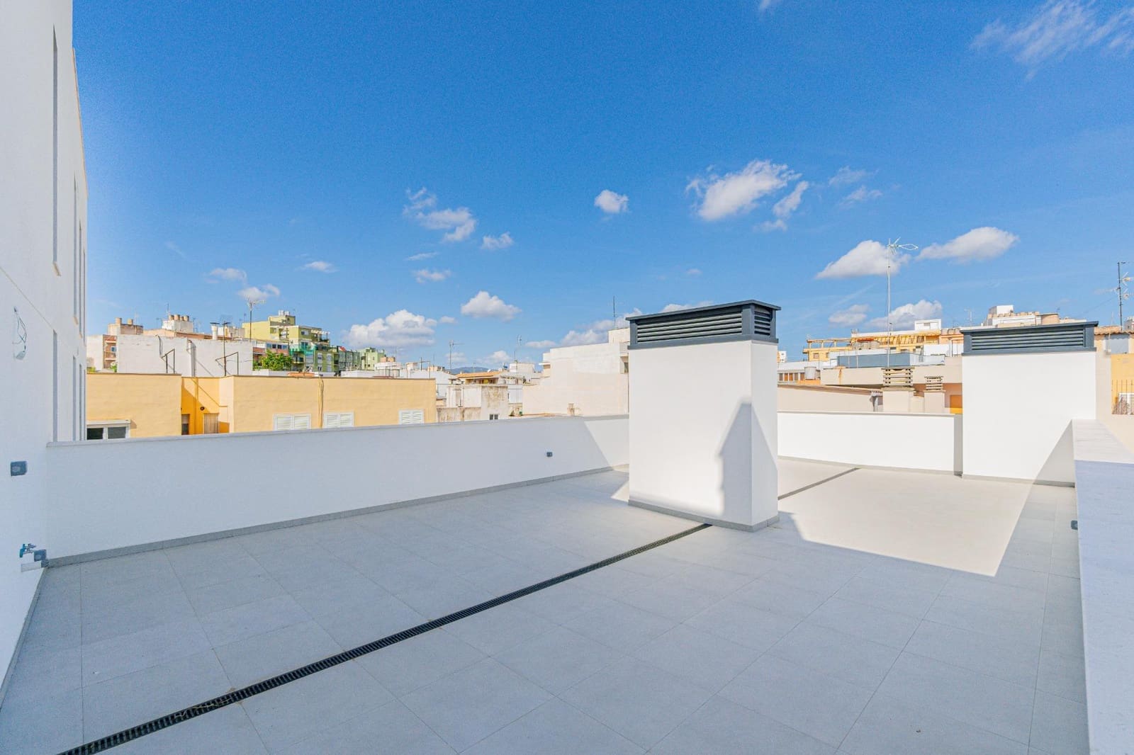 Piso de 3 habitaciones en Palma de Mallorca en venta con garaje - 699.000 € (Ref: 9913206)