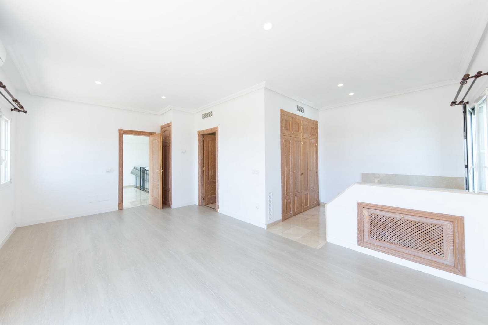 3 sypialnia Willa na sprzedaż w Cas Catala z basenem garażem - 1 990 000 € (Ref: 9943668)