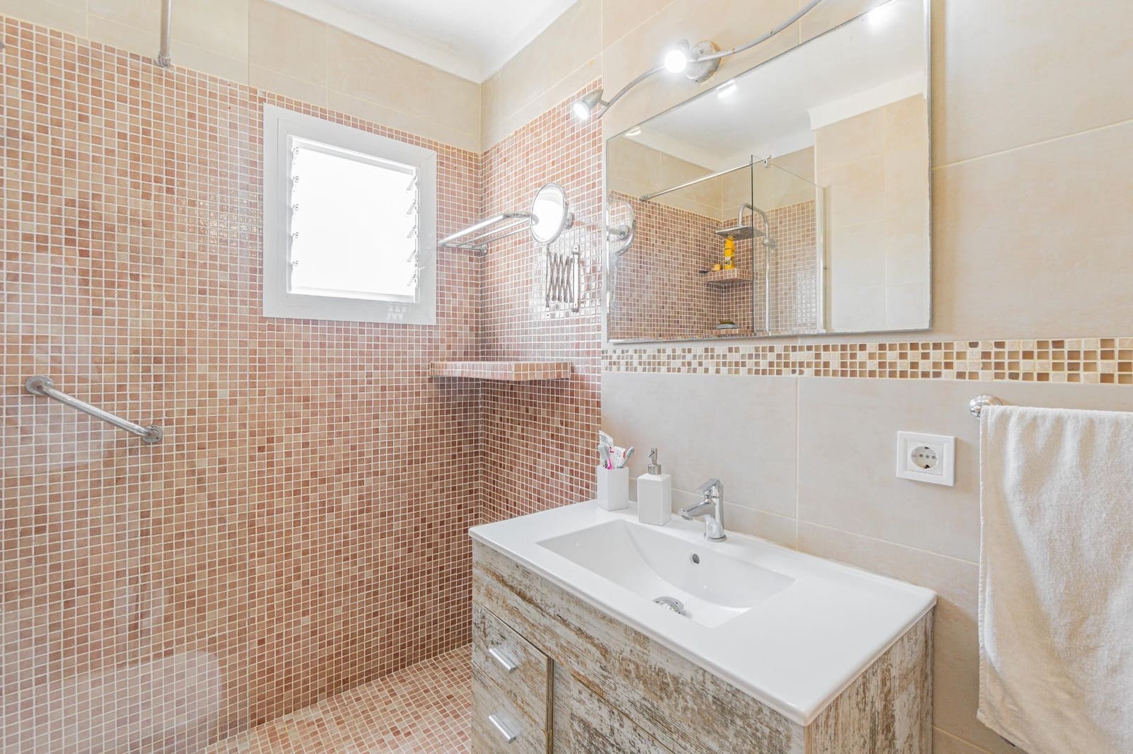 3 slaapkamer Flat te koop in Palma de Mallorca met garage - € 359.000 (Ref: 9962751)