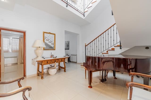 4 soveværelse Rækkehus til salg i Foners, Palma de Mallorca med garage - € 1.130.000 (Ref: 9965325)