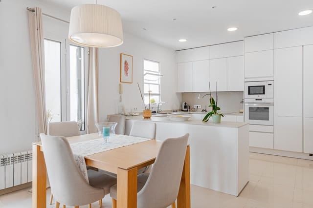 4 soveværelse Rækkehus til salg i Foners, Palma de Mallorca med garage - € 1.130.000 (Ref: 9965325)