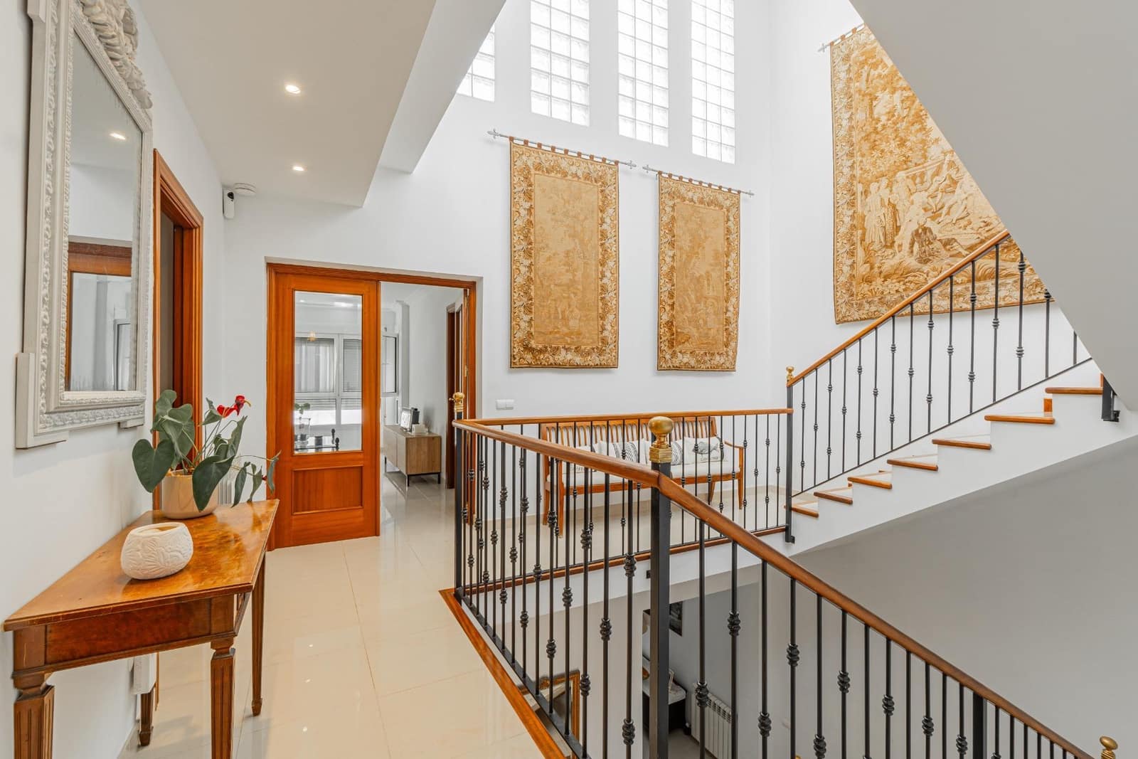 4 bedroom Terraced Villa for sale in Palma de Mallorca with garage - € 1,130,000 (Ref: 9965325)