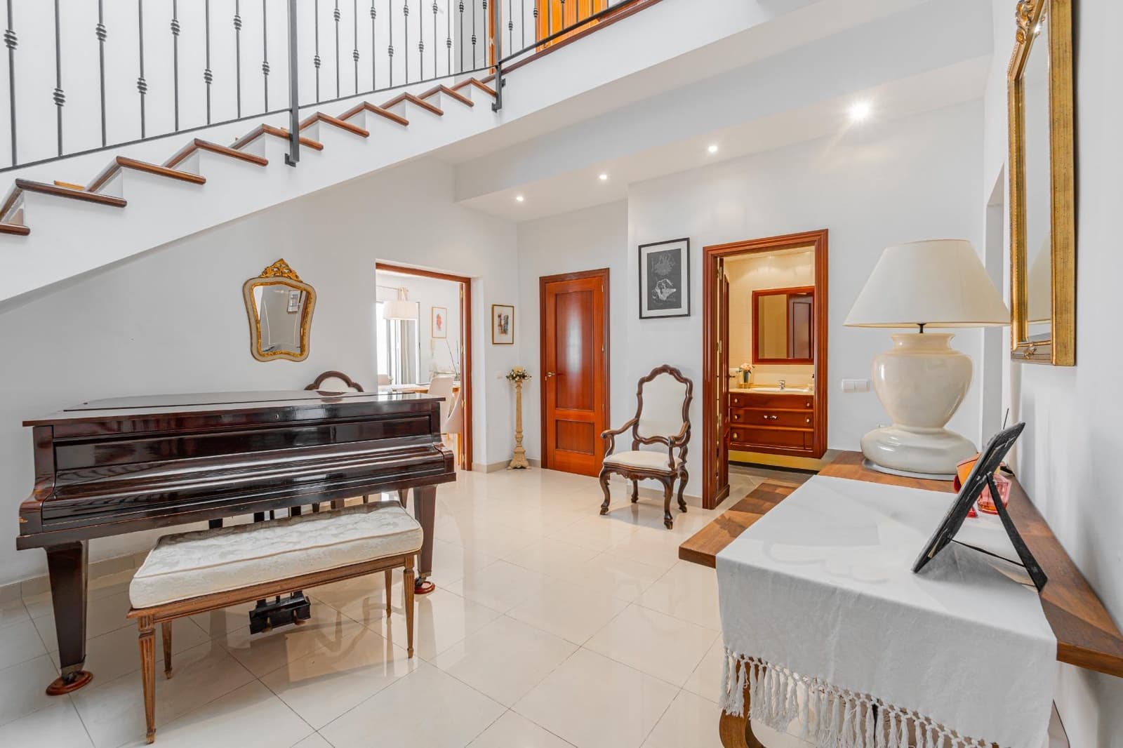 4 bedroom Terraced Villa for sale in Palma de Mallorca with garage - € 1,130,000 (Ref: 9965325)