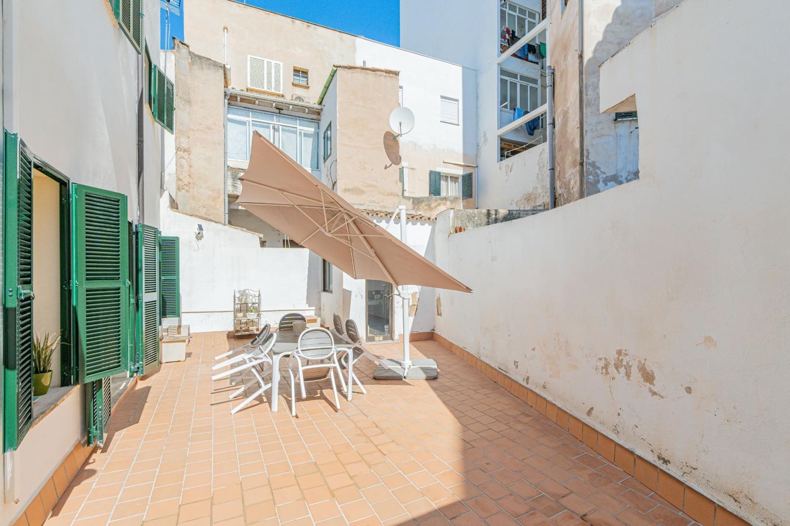 4 bedroom Terraced Villa for sale in Palma de Mallorca with garage - € 1,130,000 (Ref: 9965325)