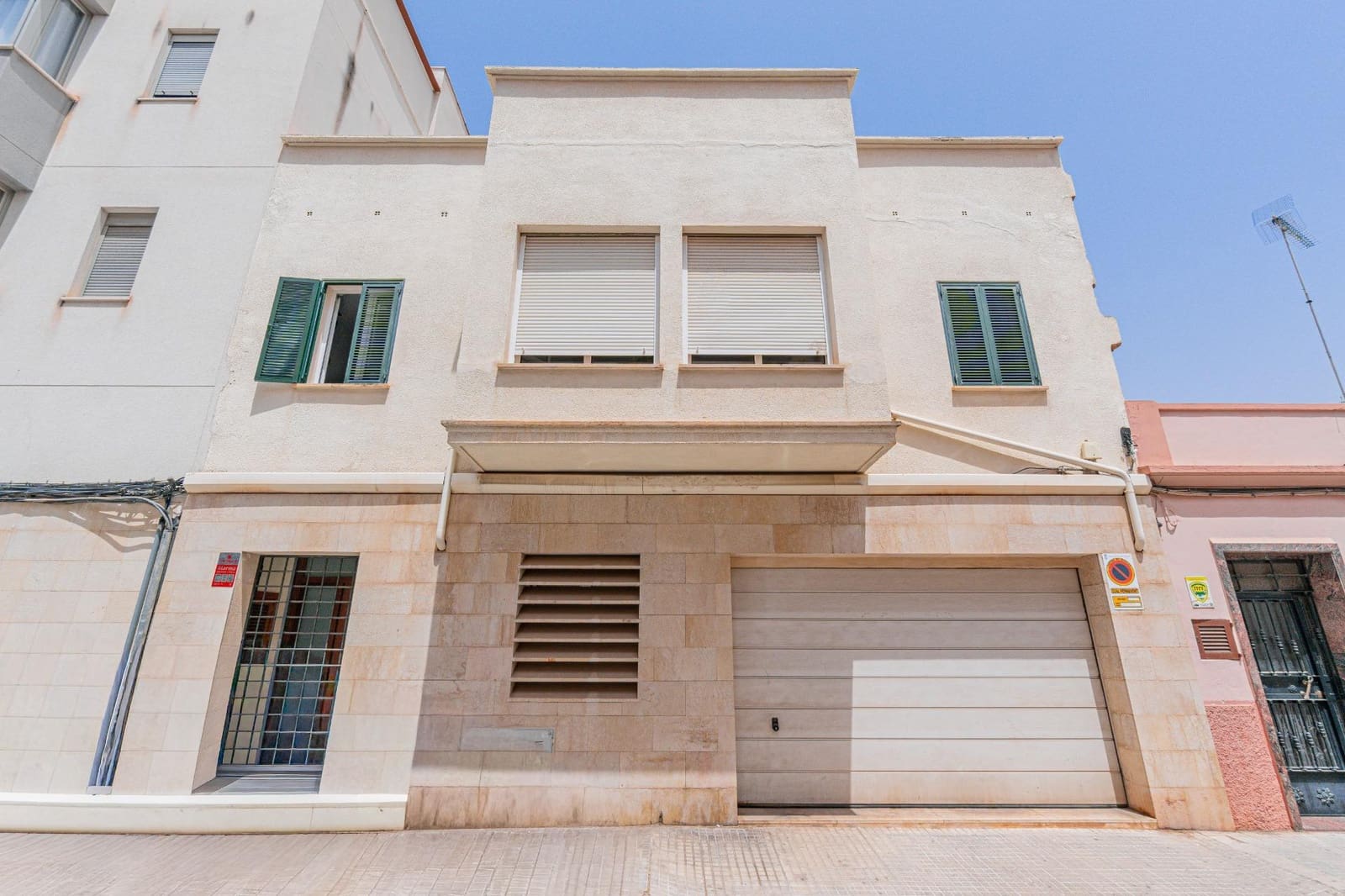 4 bedroom Terraced Villa for sale in Palma de Mallorca with garage - € 1,130,000 (Ref: 9965325)
