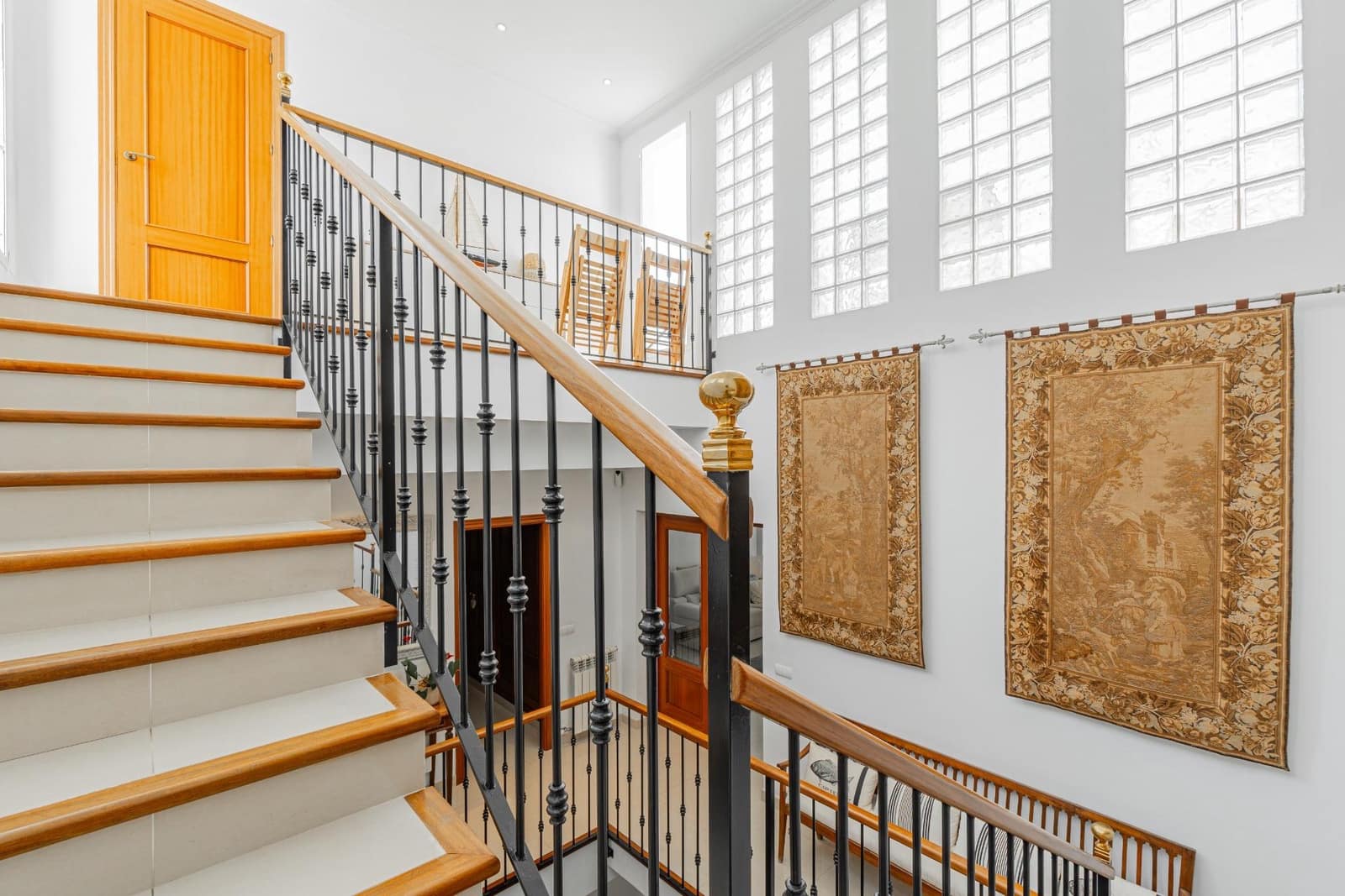 4 bedroom Terraced Villa for sale in Palma de Mallorca with garage - € 1,130,000 (Ref: 9965325)