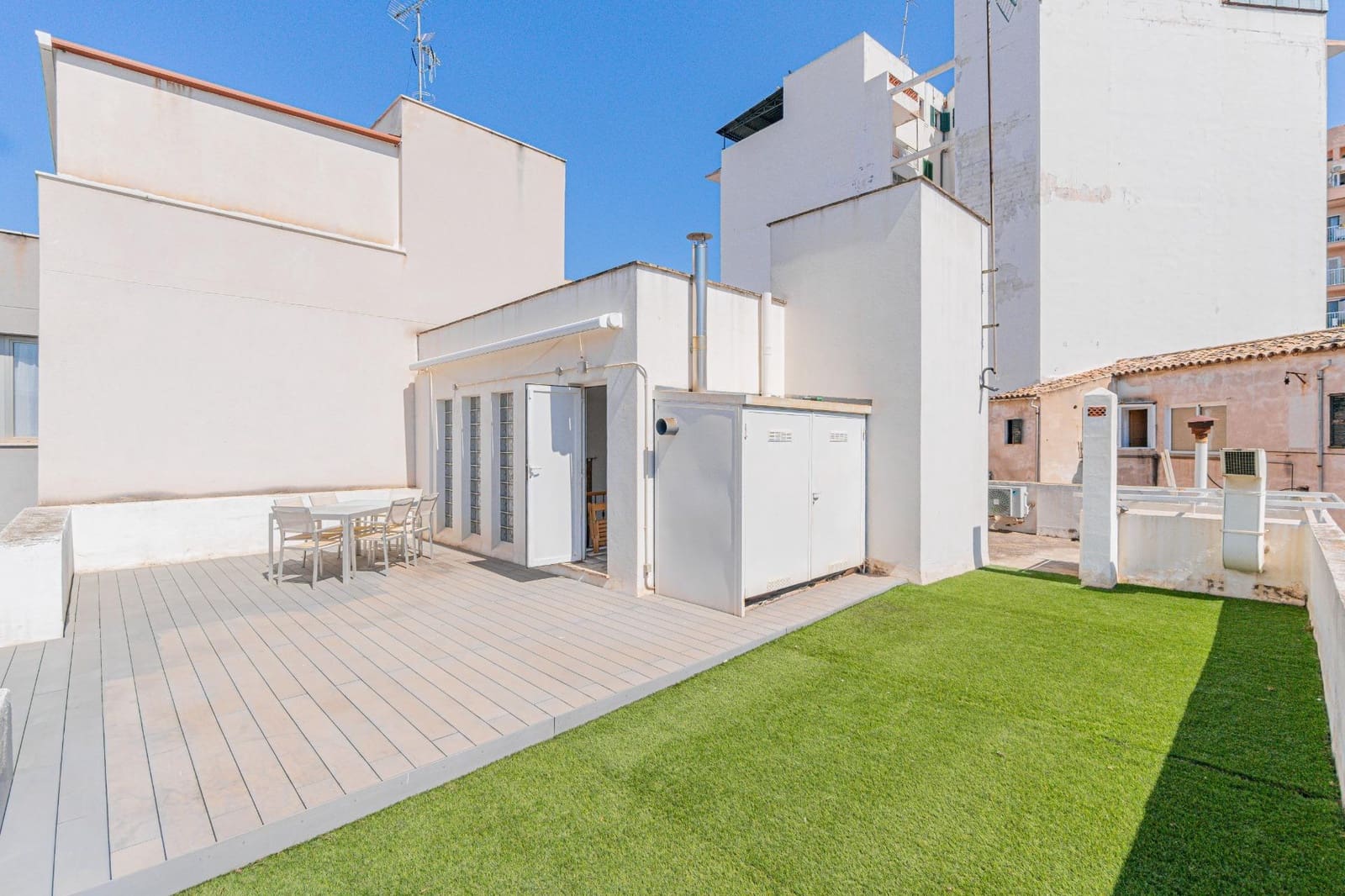 4 bedroom Terraced Villa for sale in Palma de Mallorca with garage - € 1,130,000 (Ref: 9965325)