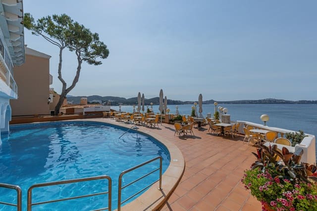Virksomhed til salg i Peguera / Paguera, Calvià med swimmingpool garage - € 890.000 (Ref: 9975478)