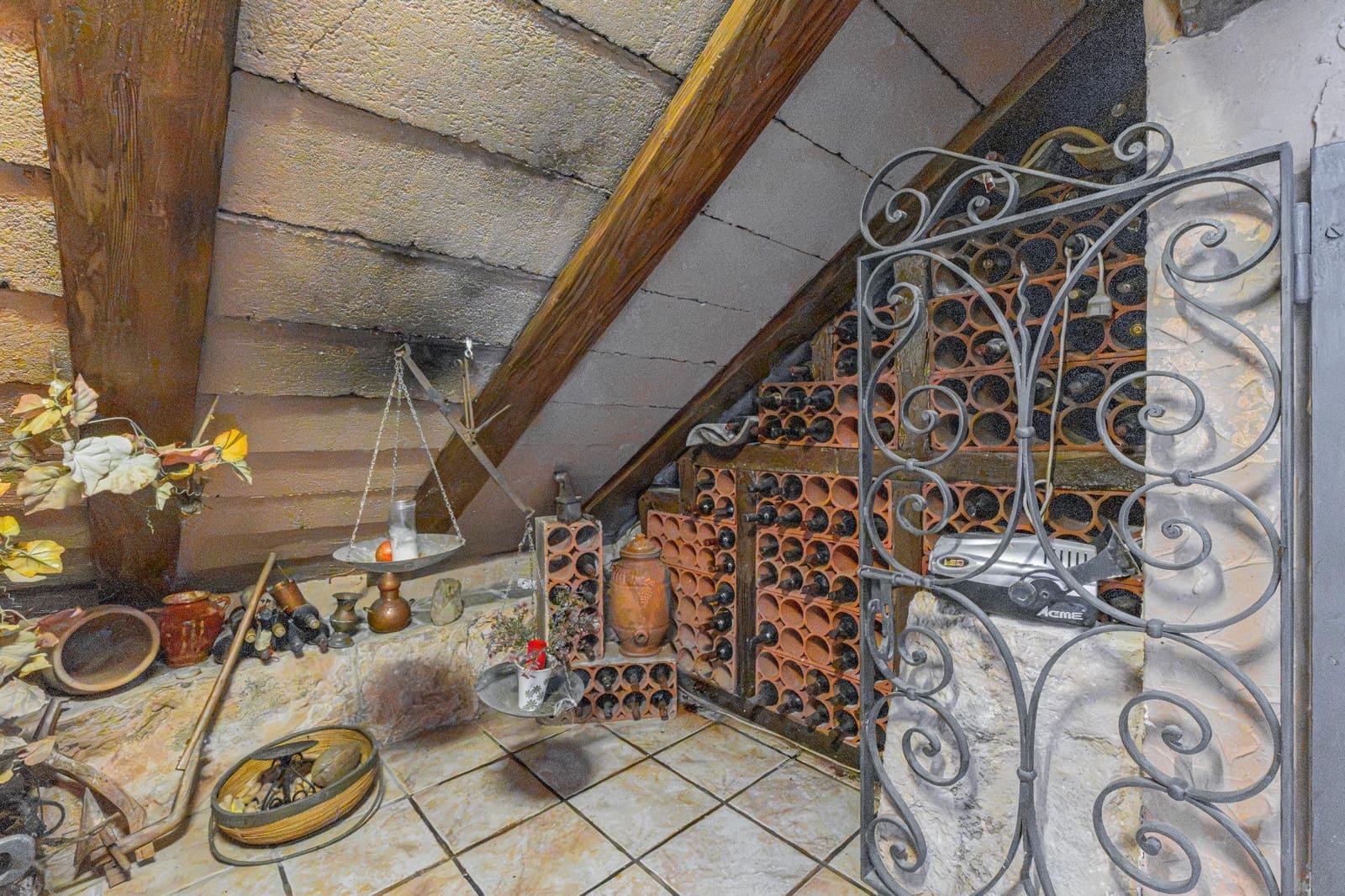 Virksomhed til salg i Peguera / Paguera med swimmingpool garage - € 890.000 (Ref: 9975478)