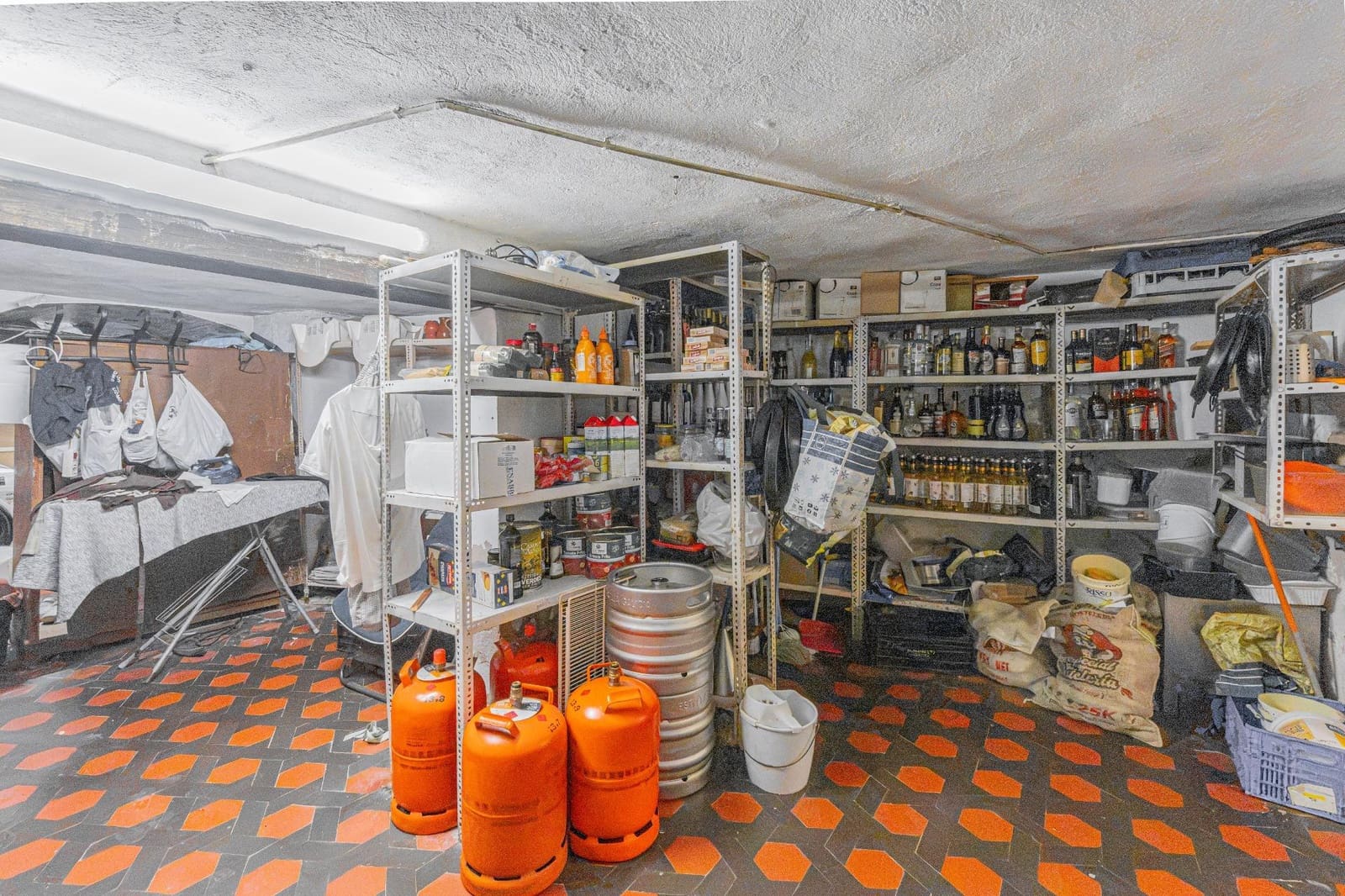 Virksomhed til salg i Peguera / Paguera med swimmingpool garage - € 890.000 (Ref: 9975478)