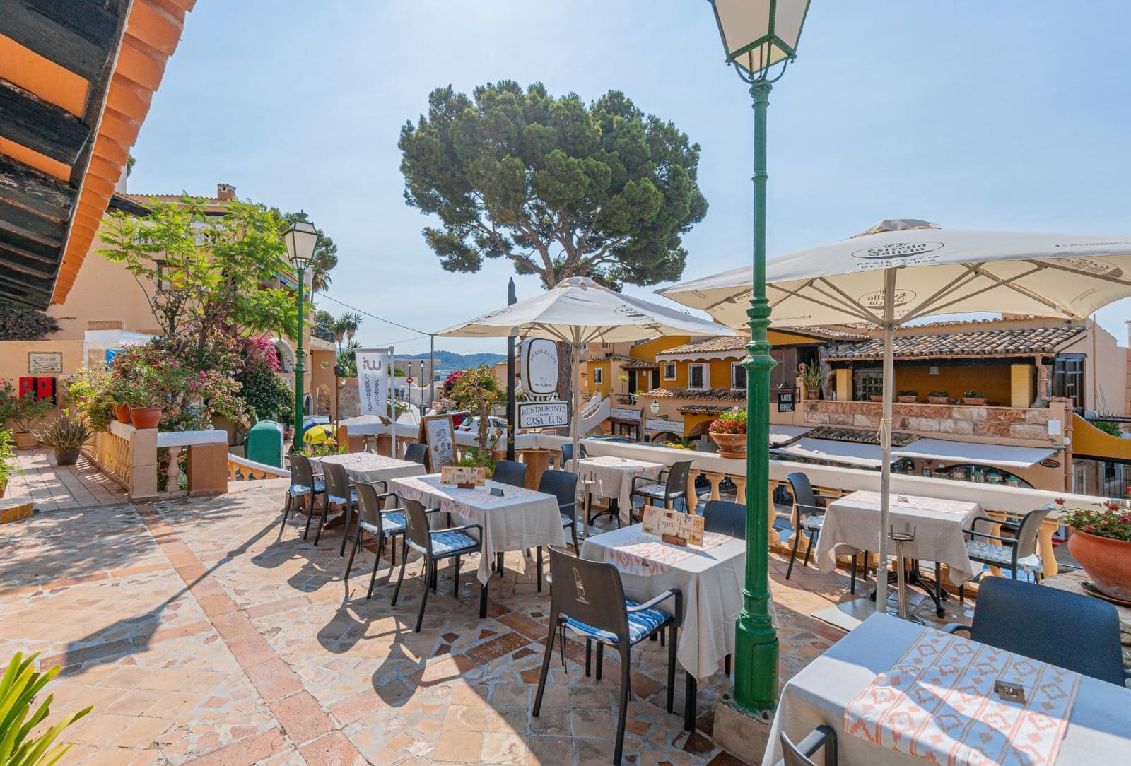 Virksomhed til salg i Peguera / Paguera med swimmingpool garage - € 890.000 (Ref: 9975478)