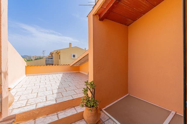 Adosado de 4 habitaciones en Santa Ponsa, Calvià en venta con piscina - 849.000 € (Ref: 9978924)
