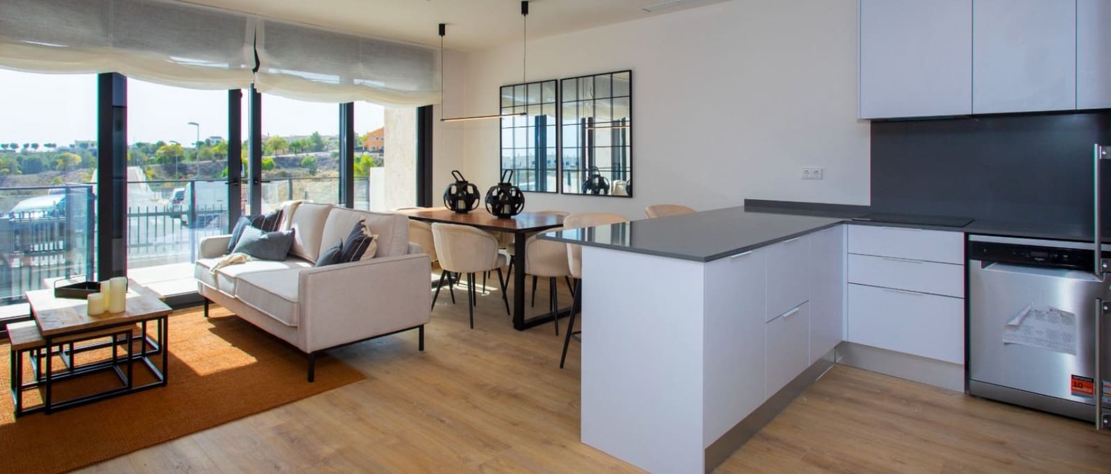 Apartamento de 2 habitaciones en Santa Pola en venta con piscina - 248.000 € (Ref: 10160014)