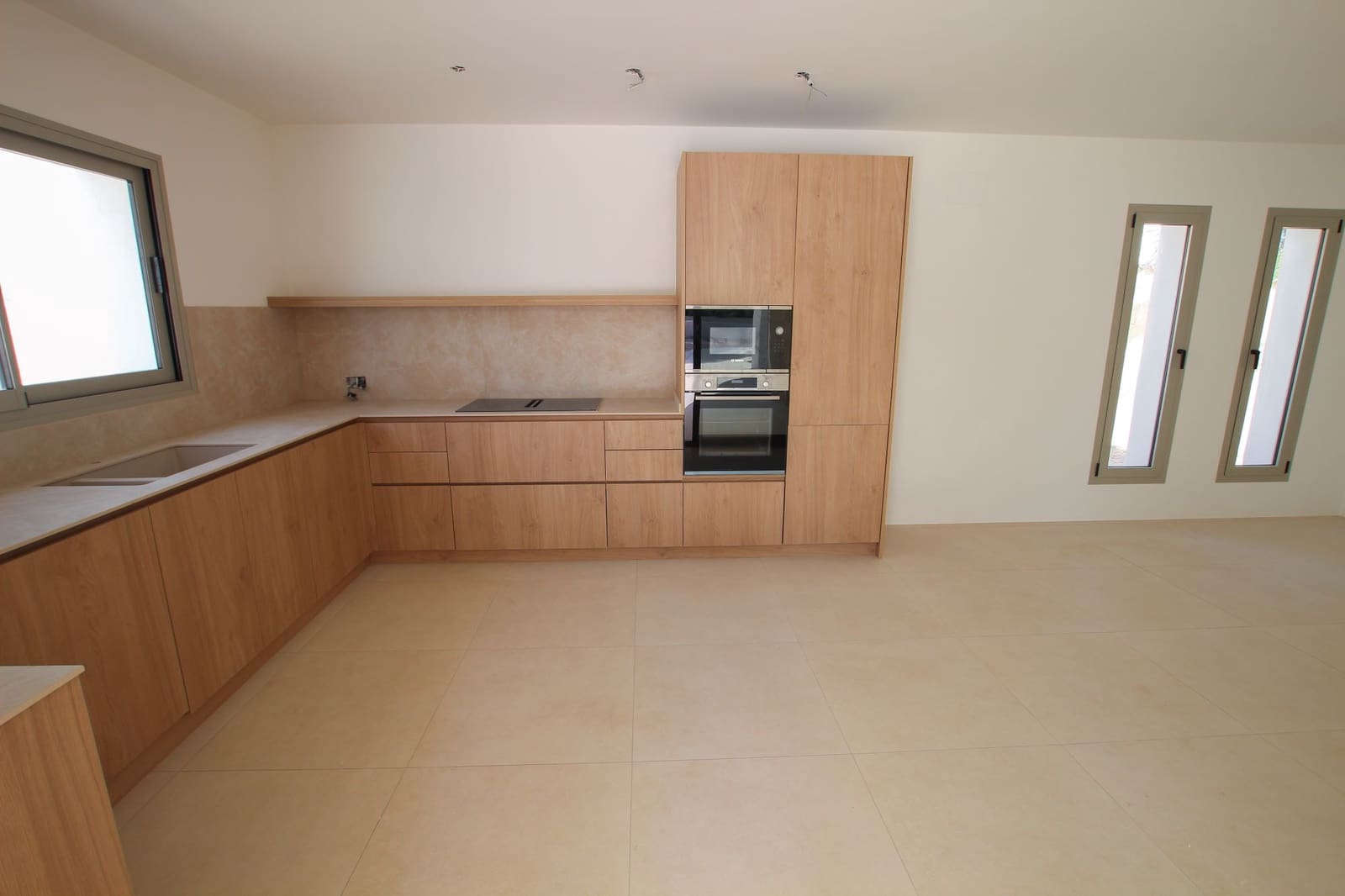 3 slaapkamer Villa te koop in Moraira met zwembad garage - € 1.250.000 (Ref: 9061170)
