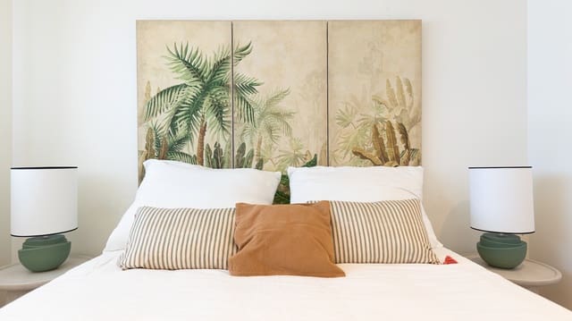 2 bedroom Apartment for sale in Playa Poniente, Benidorm with pool garage - € 1,330,000 (Ref: 9061220)