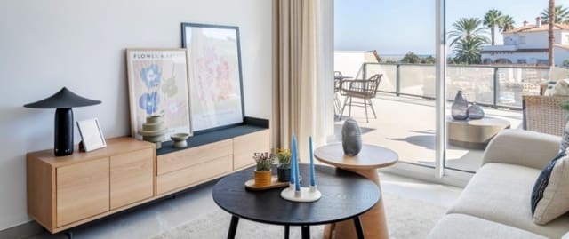 Apartamento de 2 habitaciones en Dénia en venta con piscina garaje - 355.000 € (Ref: 9061222)