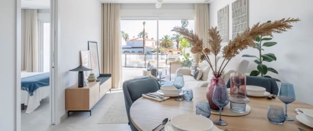 Apartamento de 2 habitaciones en Dénia en venta con piscina garaje - 355.000 € (Ref: 9061222)