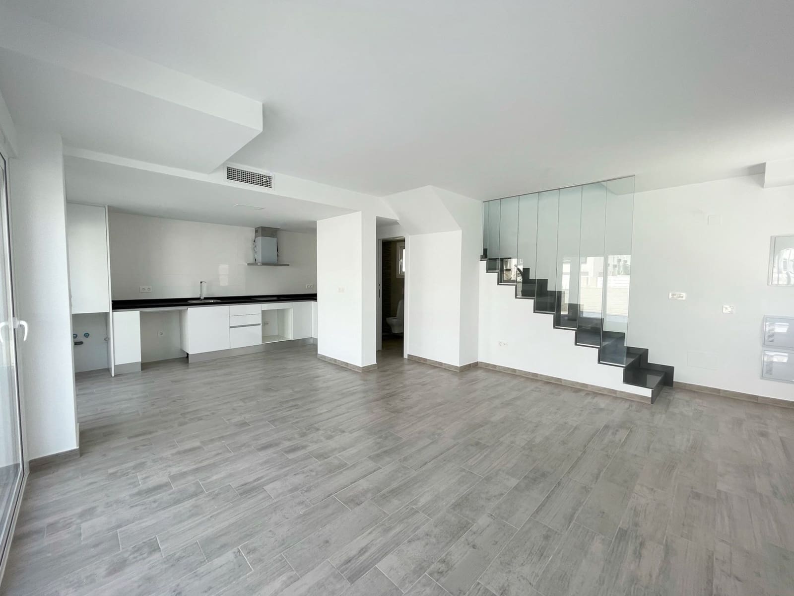 Villa for sale in Gran Alacant with pool garage - € 520,000 (Ref: 9164219)