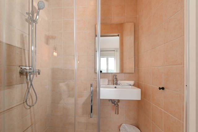 4 makuuhuone Maalaistalo myytävänä paikassa Benissa mukana uima-altaan 
autotalli - 845 000 € (Ref: 9326941)