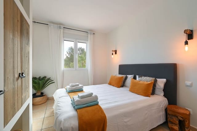 4 makuuhuone Maalaistalo myytävänä paikassa Benissa mukana uima-altaan 
autotalli - 845 000 € (Ref: 9326941)