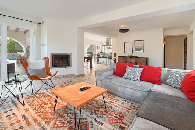 4 makuuhuone Maalaistalo myytävänä paikassa Benissa mukana uima-altaan 
autotalli - 845 000 € (Ref: 9326941)