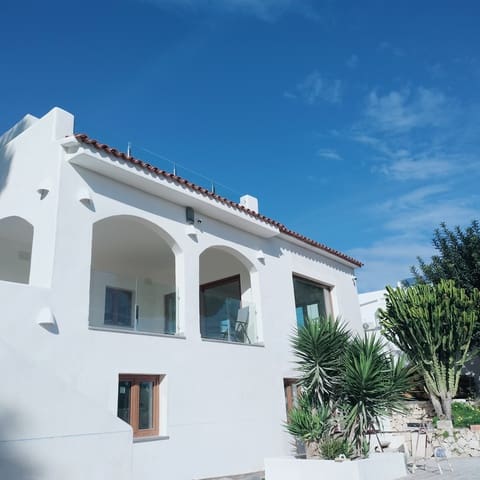 5 soveværelse Villa til salg i Moraira, Teulada-Moraira med swimmingpool garage - € 1.695.000 (Ref: 9541916)