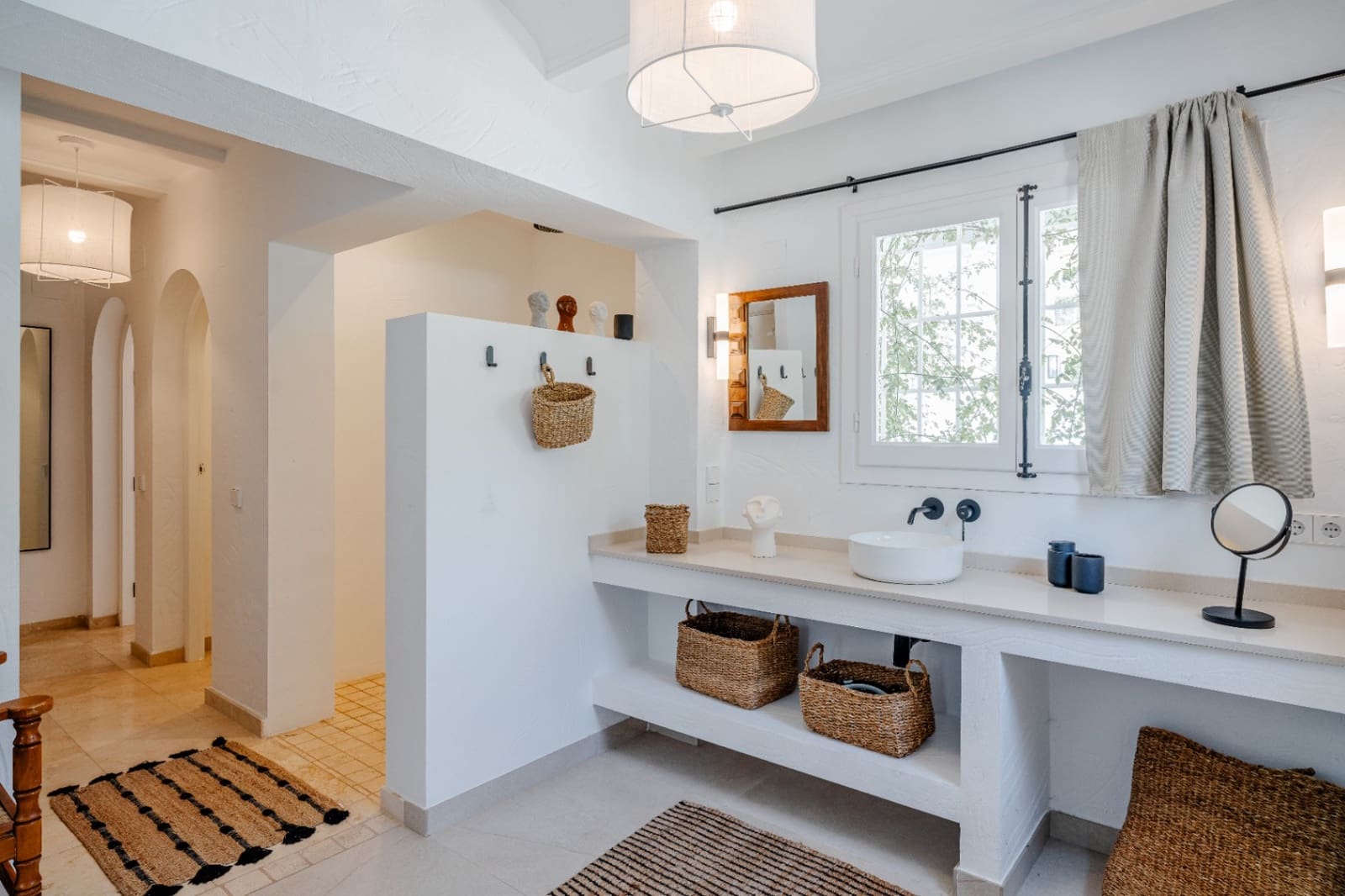 5 makuuhuone Huvila myytävänä paikassa Benissa mukana uima-altaan 
autotalli - 1 480 000 € (Ref: 9630593)