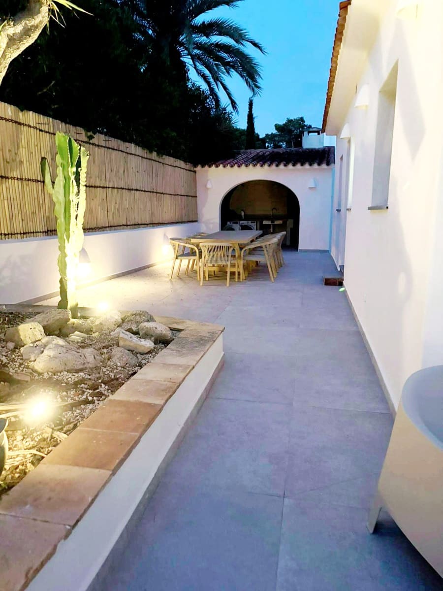 5 soverom Villa til salgs i Moraira med svømmebasseng garasje - € 1 695 000 (Ref: 9916334)
