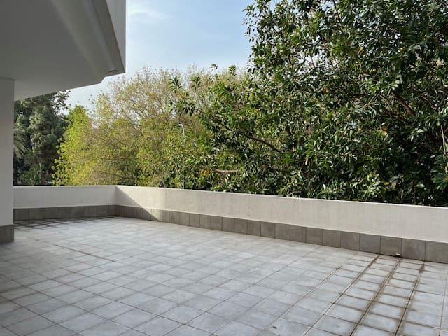 5 soveværelse Lejlighed til salg i Malaga by - € 1.890.000 (Ref: 8774055)