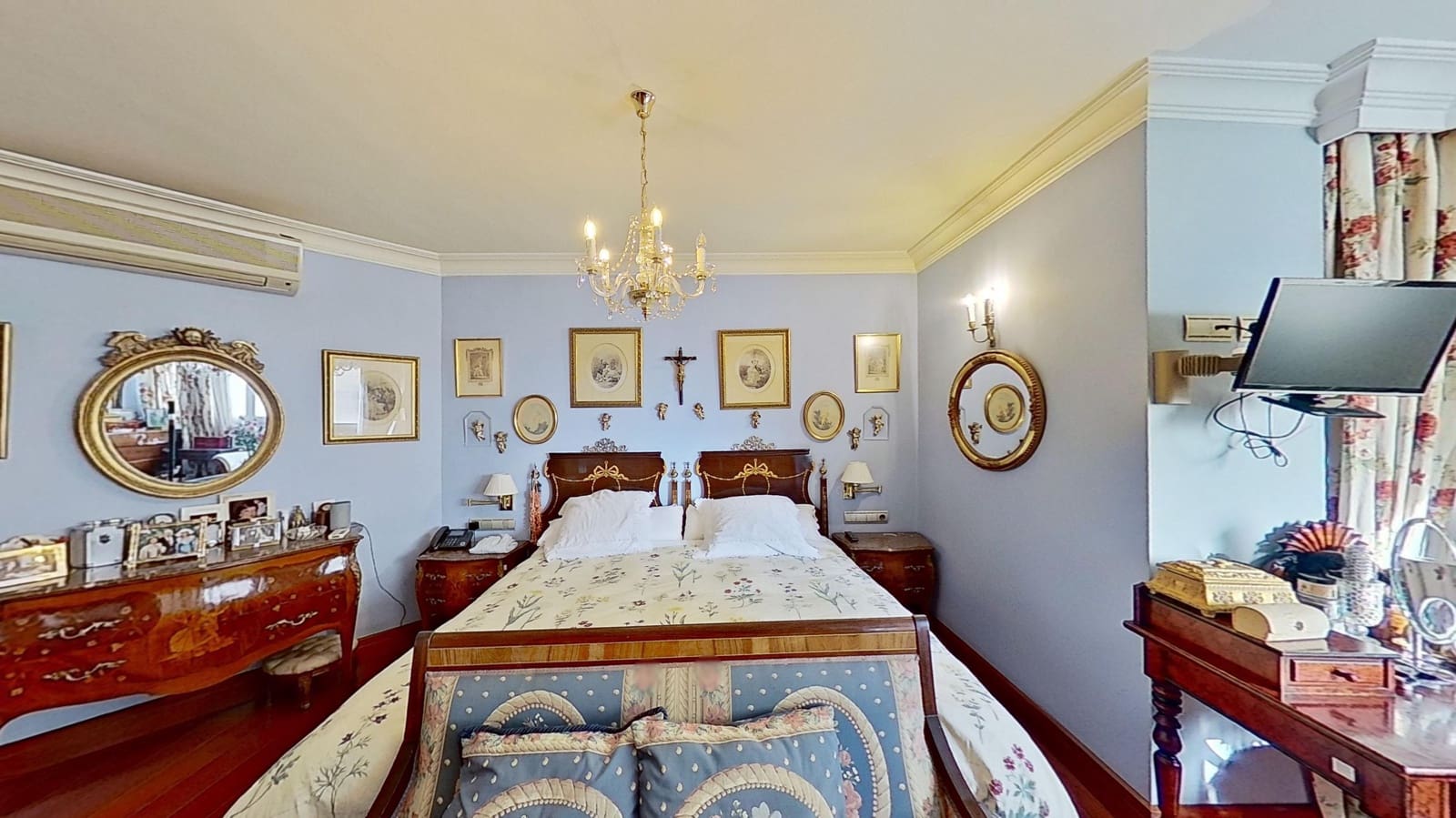 5 soveværelse Lejlighed til salg i Malaga by - € 1.890.000 (Ref: 8774055)