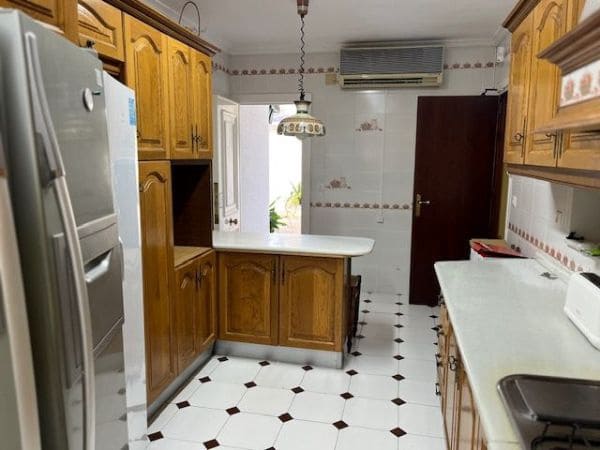 6 soveværelse Byhus til salg i Malaga by - € 1.590.000 (Ref: 8774058)