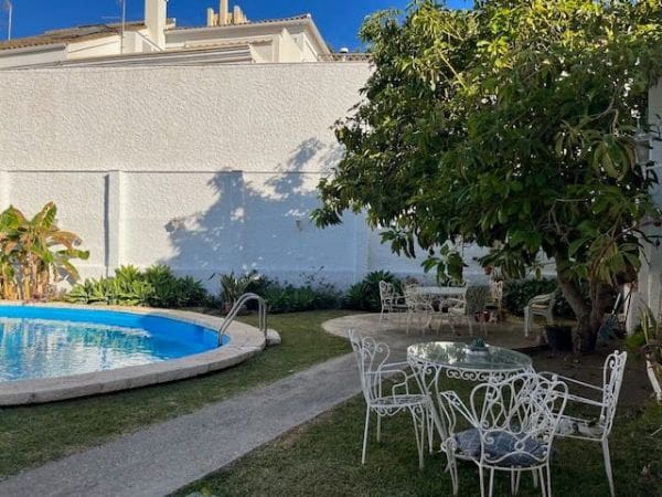 6 soveværelse Byhus til salg i Malaga by - € 1.590.000 (Ref: 8774058)