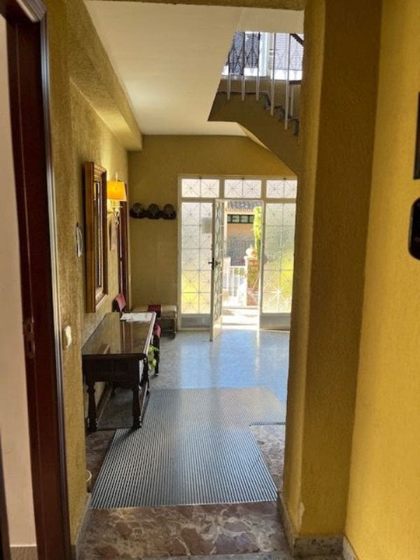 6 soveværelse Byhus til salg i Malaga by - € 1.590.000 (Ref: 8774058)