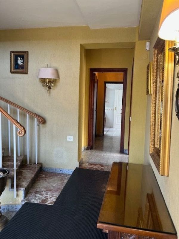 6 soveværelse Byhus til salg i Malaga by - € 1.590.000 (Ref: 8774058)