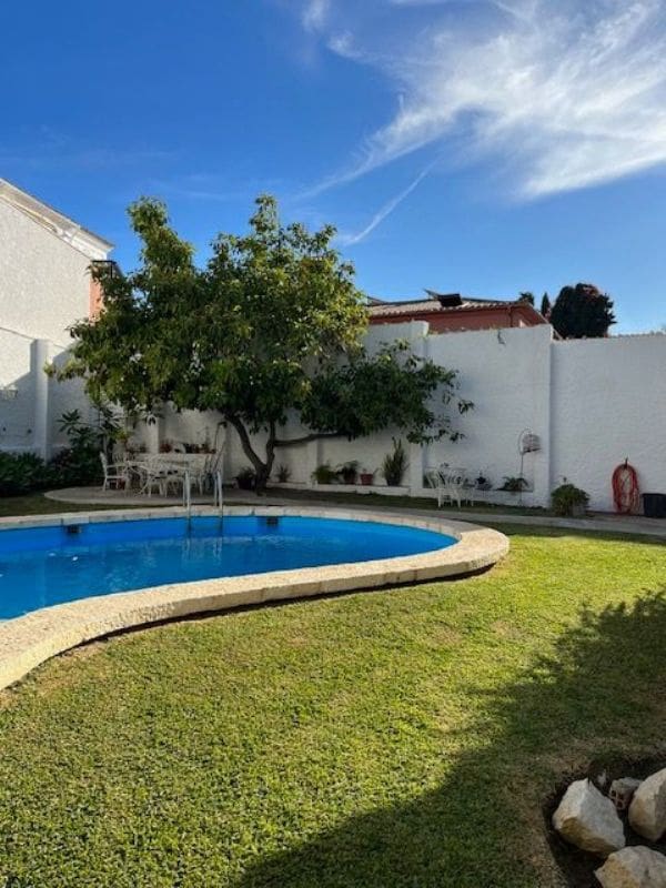 6 soveværelse Byhus til salg i Malaga by - € 1.590.000 (Ref: 8774058)