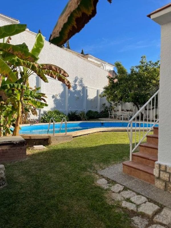 6 soveværelse Byhus til salg i Malaga by - € 1.590.000 (Ref: 8774058)