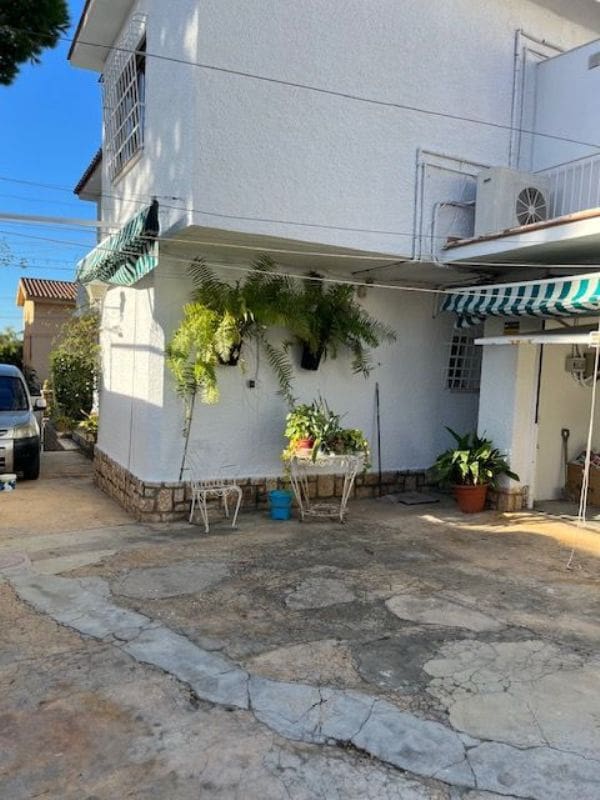 6 soveværelse Byhus til salg i Malaga by - € 1.590.000 (Ref: 8774058)