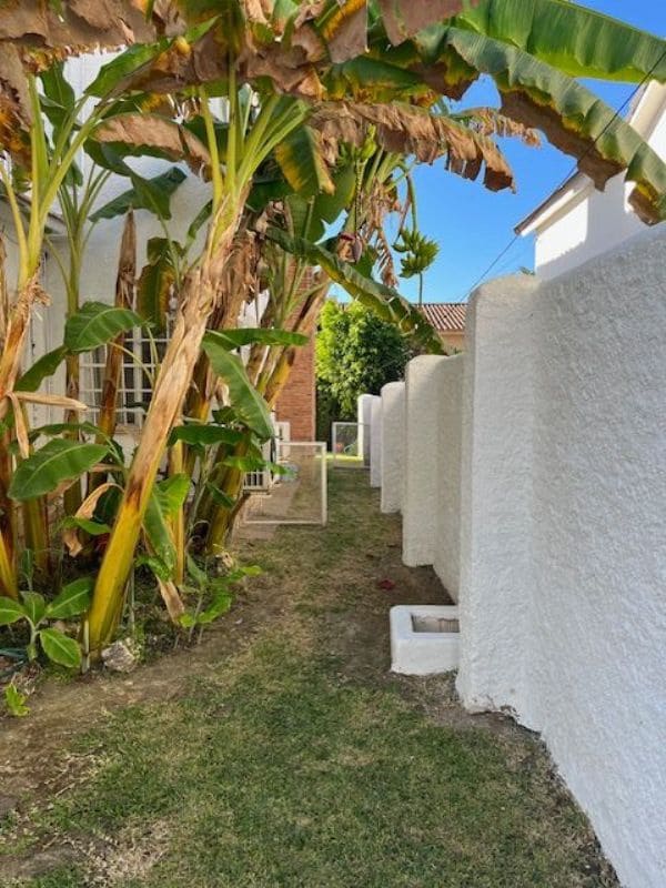 6 soveværelse Byhus til salg i Malaga by - € 1.590.000 (Ref: 8774058)