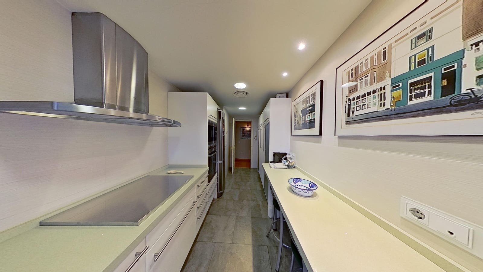 3 slaapkamer Flat te koop in Malaga stad - € 1.300.000 (Ref: 8774101)