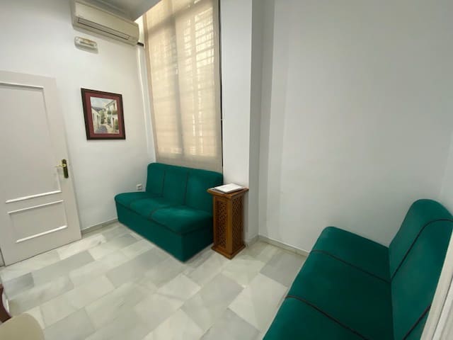 4 soveværelse Lejlighed til salg i Malaga by - € 675.000 (Ref: 8774212)