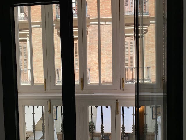 4 soveværelse Lejlighed til salg i Malaga by - € 675.000 (Ref: 8774212)