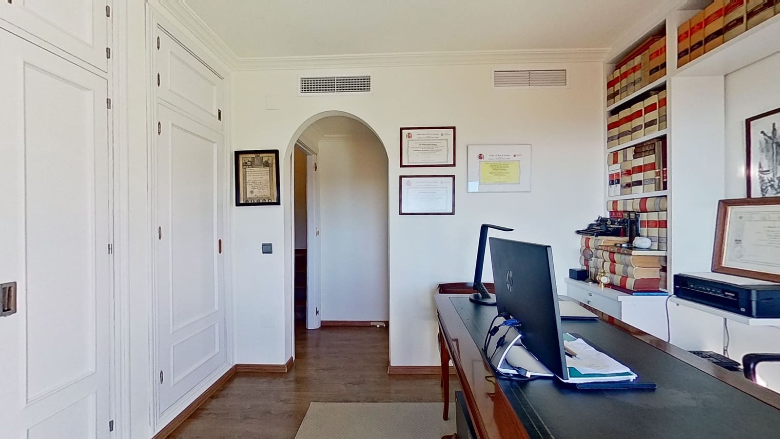 5 soveværelse Byhus til salg i Malaga by - € 2.500.000 (Ref: 8784260)