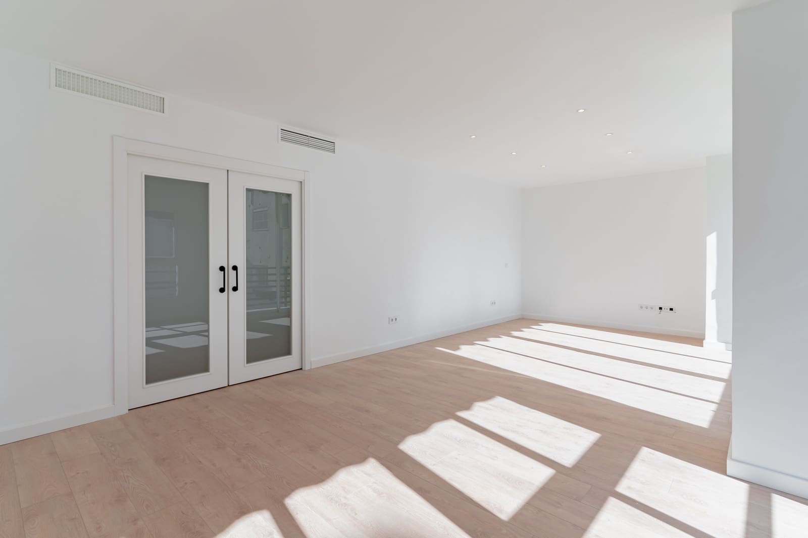 3 sypialnia Apartament do wynajęcia w Miasto Malaga - 3 350 € (Ref: 9369048)