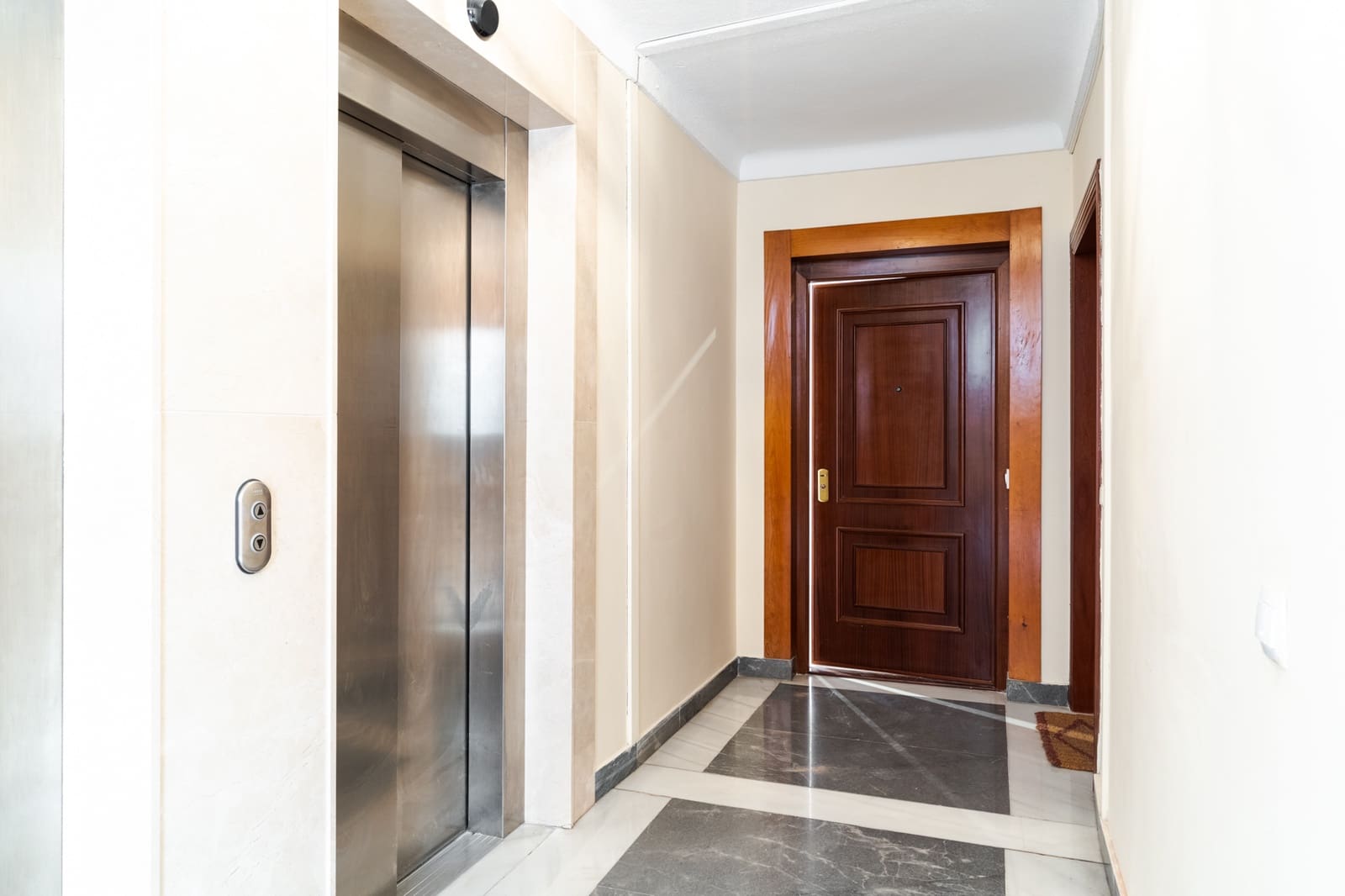 3 sypialnia Apartament do wynajęcia w Miasto Malaga - 3 350 € (Ref: 9369048)